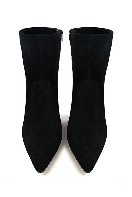 Matt black women's ankle boots with a zip on the inside. Tapered toe. Medium flare heels. Top view - Florence KOOIJMAN